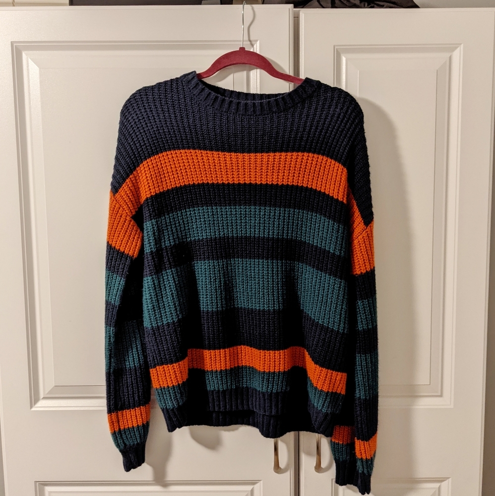 Blu Pepper crewneck sweater size M